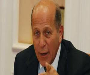   مصر اليوم - حبس وزير الإسكان المصري السابق في قضية إهدار مال عام